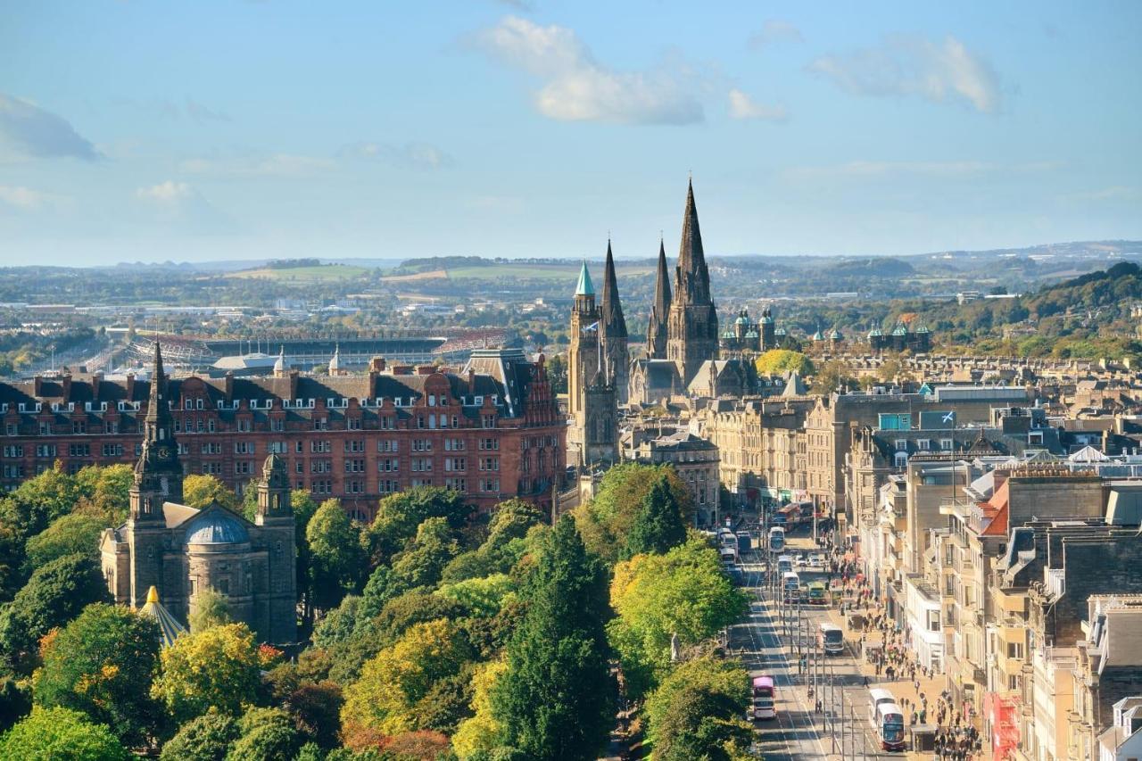 Delightful Ground Floor Double Room With En-Suite Edinburgh Eksteriør billede