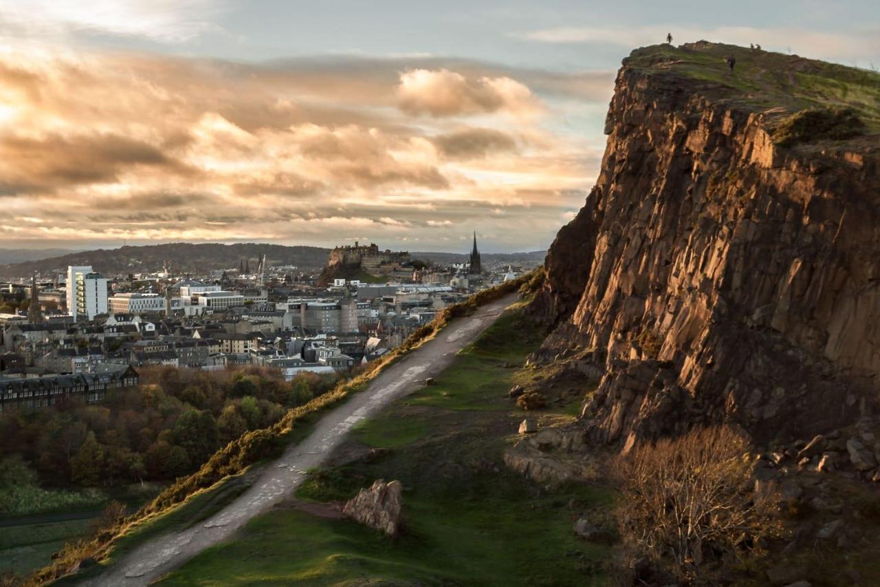 Delightful Ground Floor Double Room With En-Suite Edinburgh Eksteriør billede